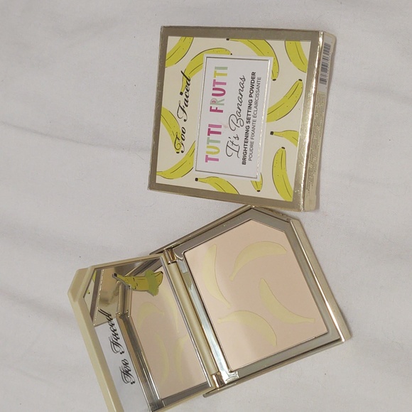 Too faced tutti frutti banana powder Clearance